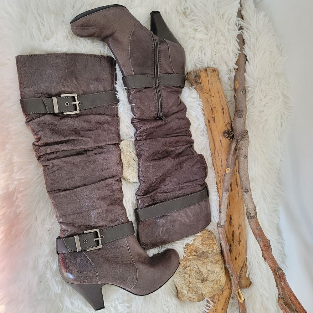 Jessica Simpson pull on knee high boots leather